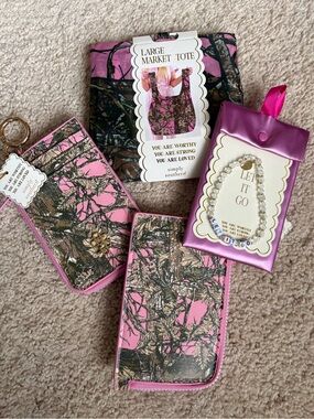 NWT Simply Southern Pink Camo Bundle Set
